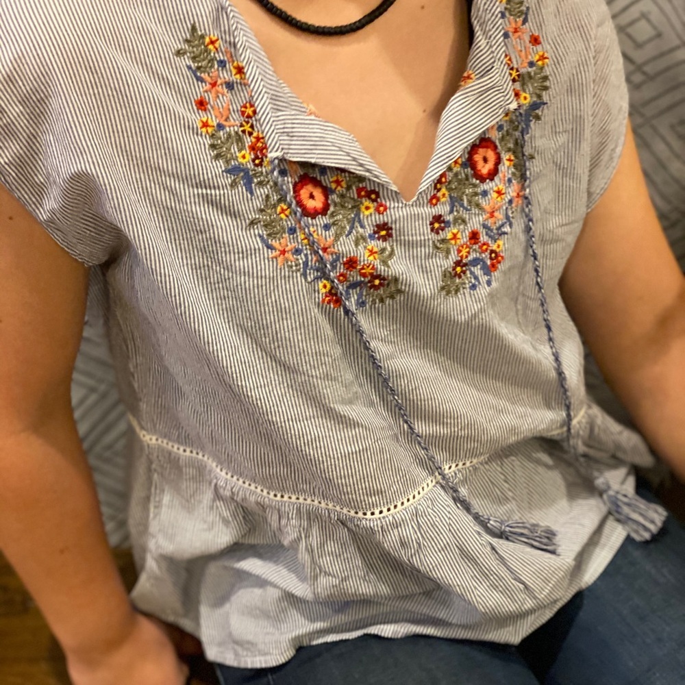 Size MP Blue Multi Embroidered Peplum Top - Picture 4 of 7